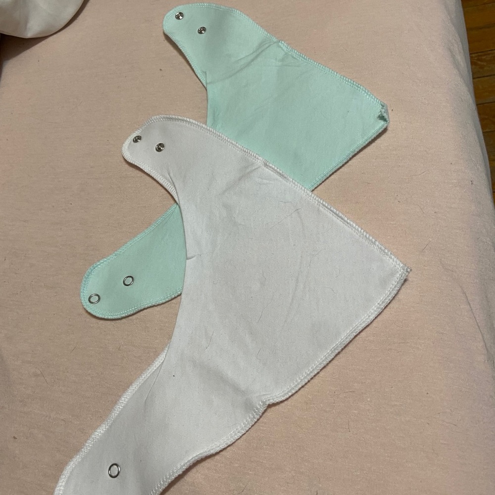 Baby bandana style bib